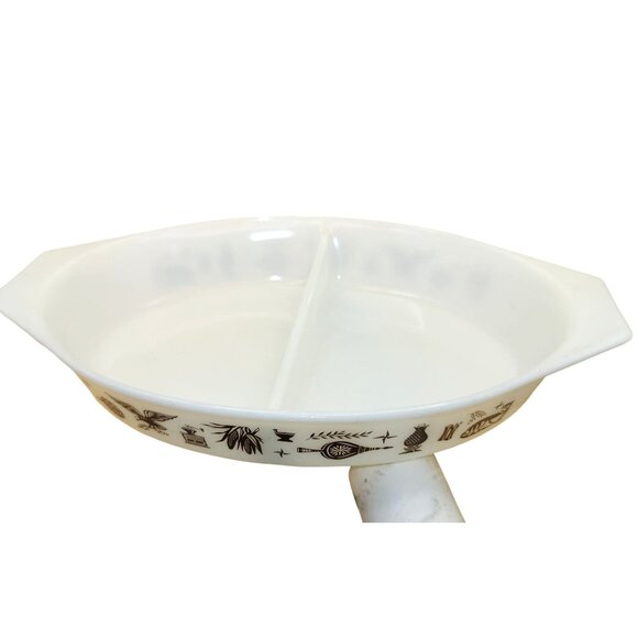 Vintage Pyrex 1.5 Qt Divided Dish White/Brown Americana Ovenware jj3553 - Picture 5 of 8